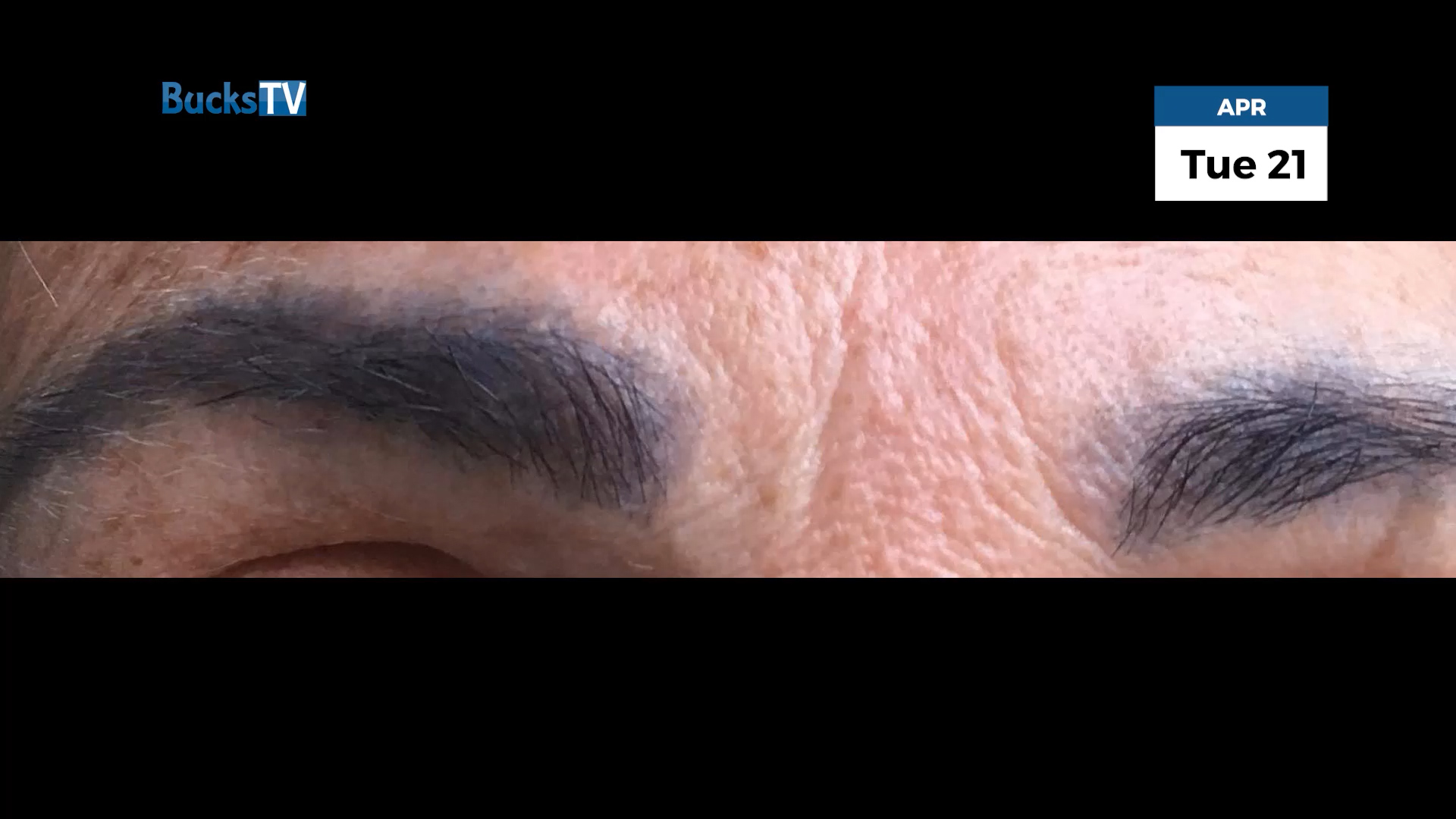 The Isolation Pod Show – Tuesday 21st April 2020 – My eyebrows have turned blue!