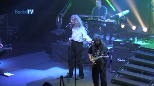 Steve Hackett Returns to Friars